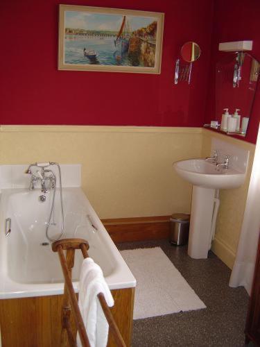 Ardwyn House Bed & Breakfast Llanwrtyd Wells Bagian luar foto